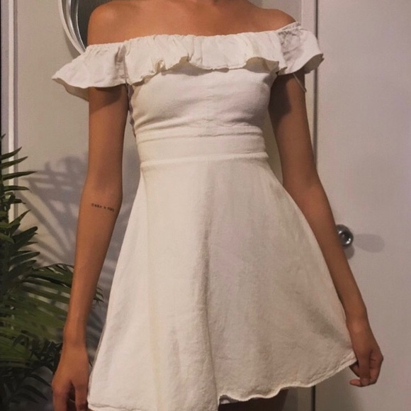 off the shoulder flowy dress